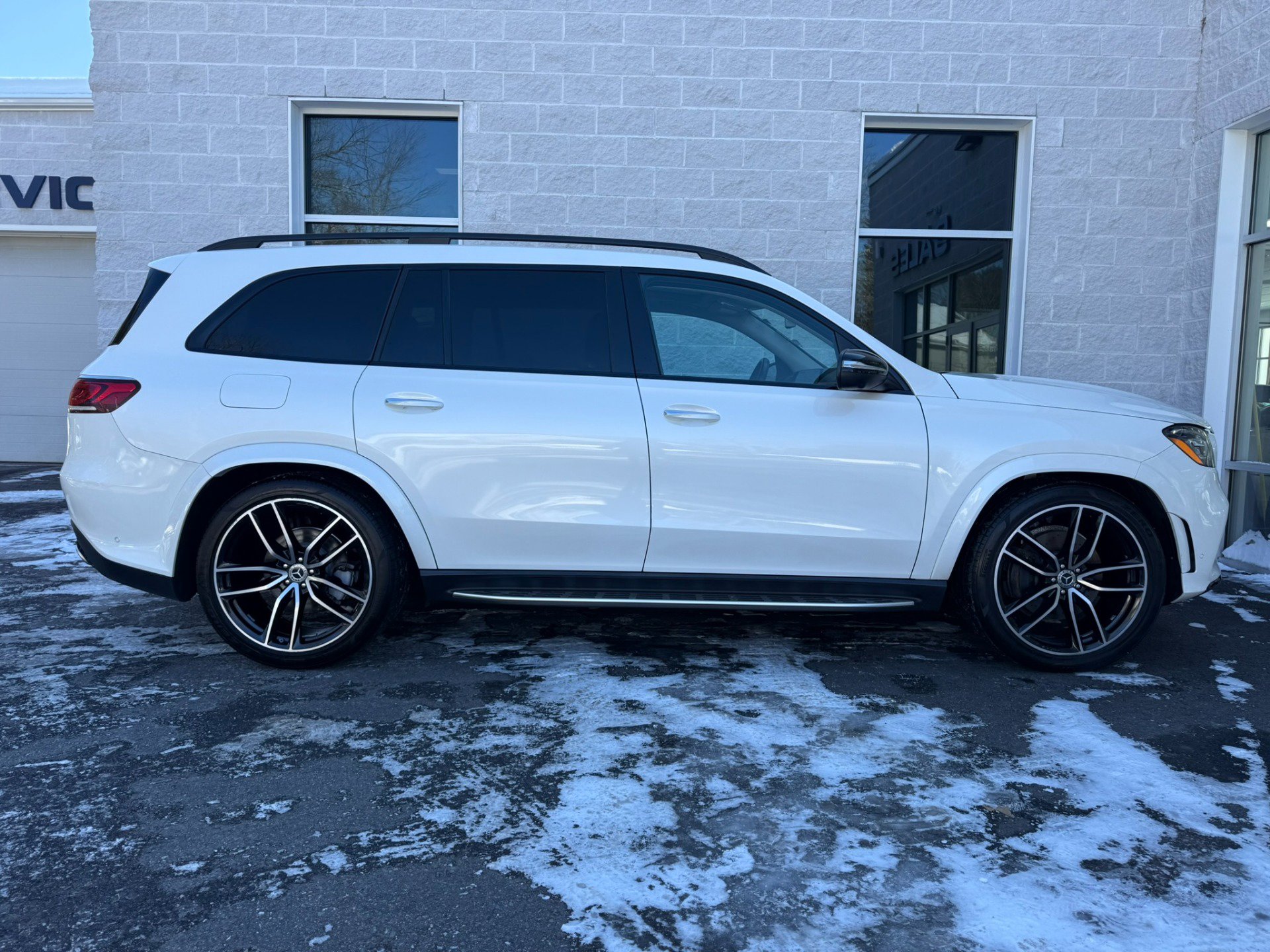 Used 2020 Mercedes-Benz GLS 580 4MATIC image 45