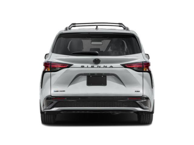 Used 2025 Toyota Sienna XSE AWD/4WD image 5