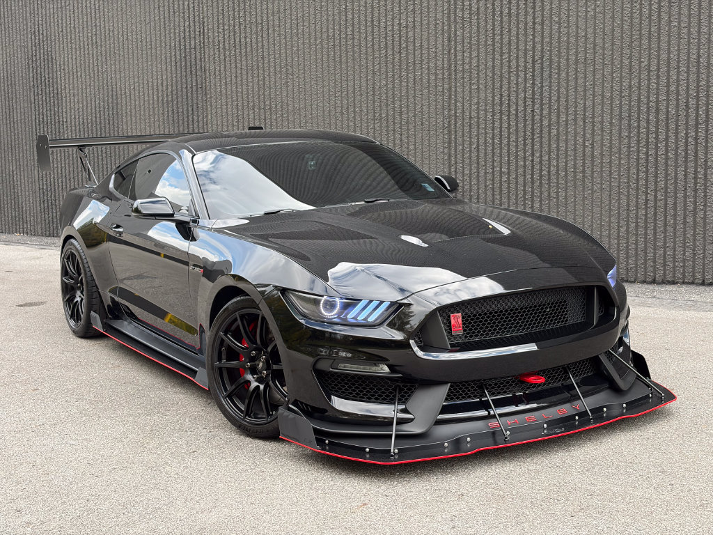 Used 2017 Ford Mustang Shelby GT350R RWD image 9