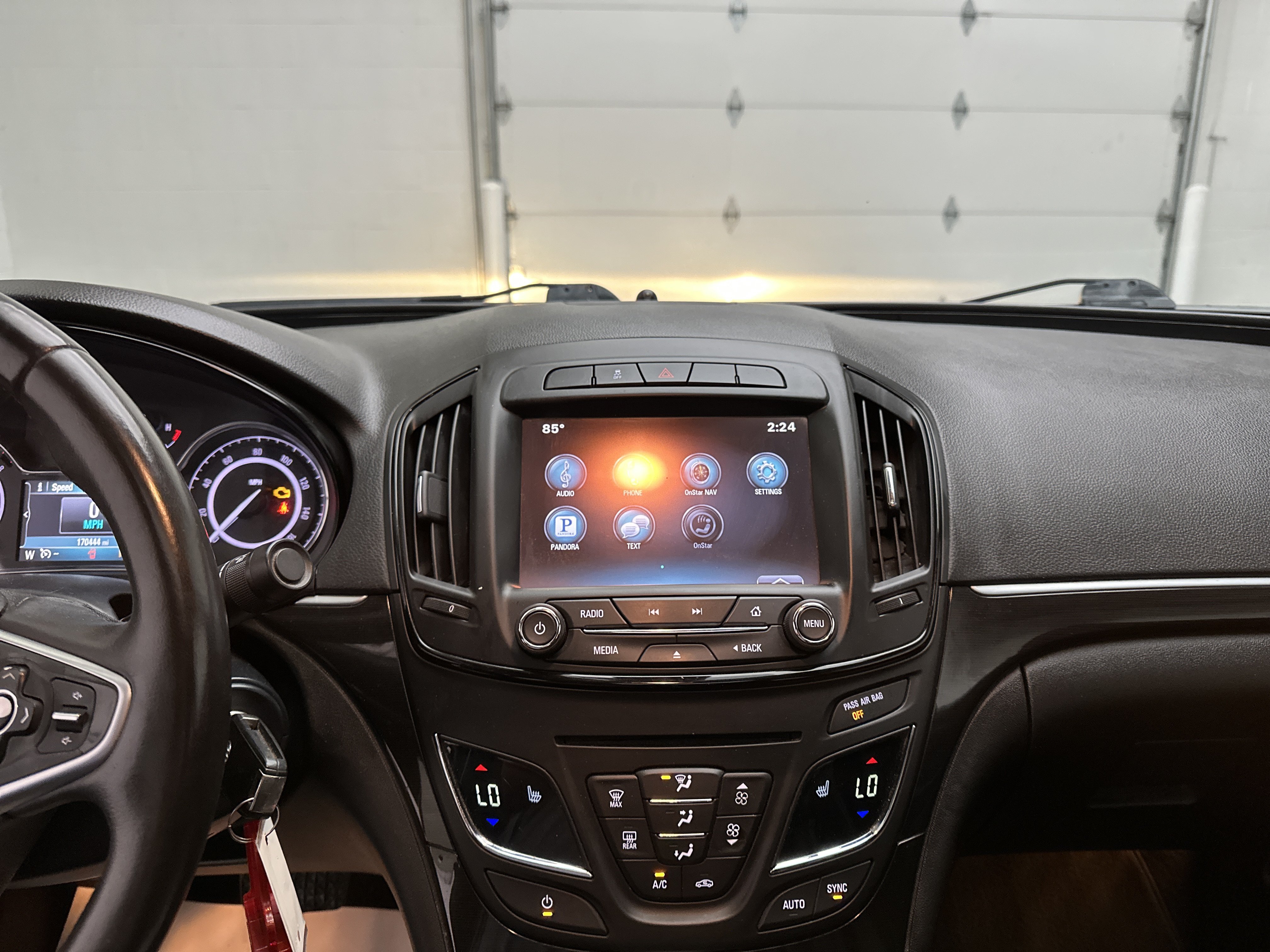 Used 2015 Buick Regal FWD image 25