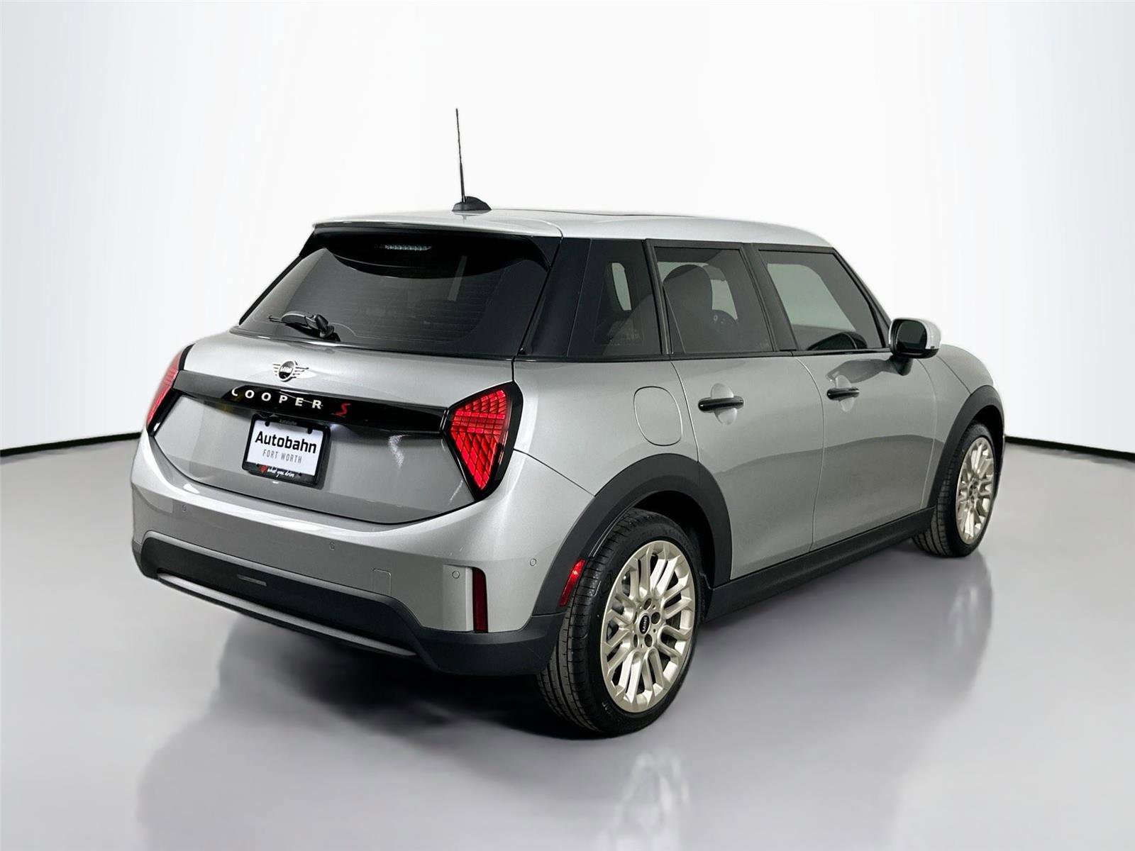Certified 2025 MINI Cooper S FWD image 4