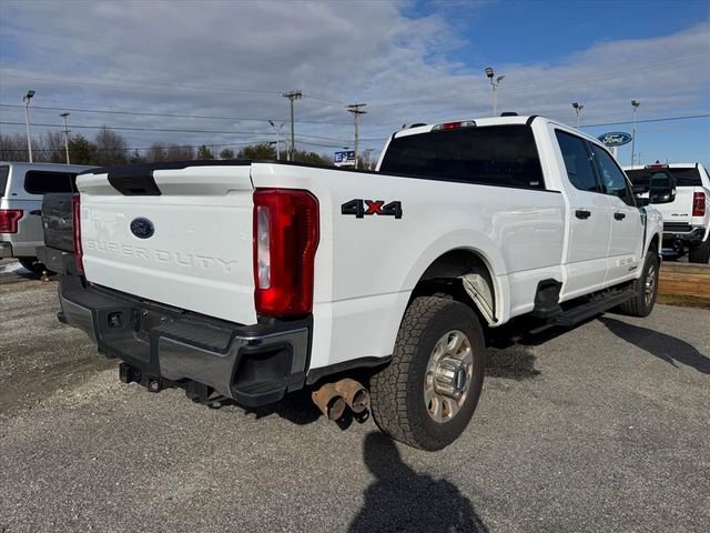 Used 2024 Ford F350 XLT image 6