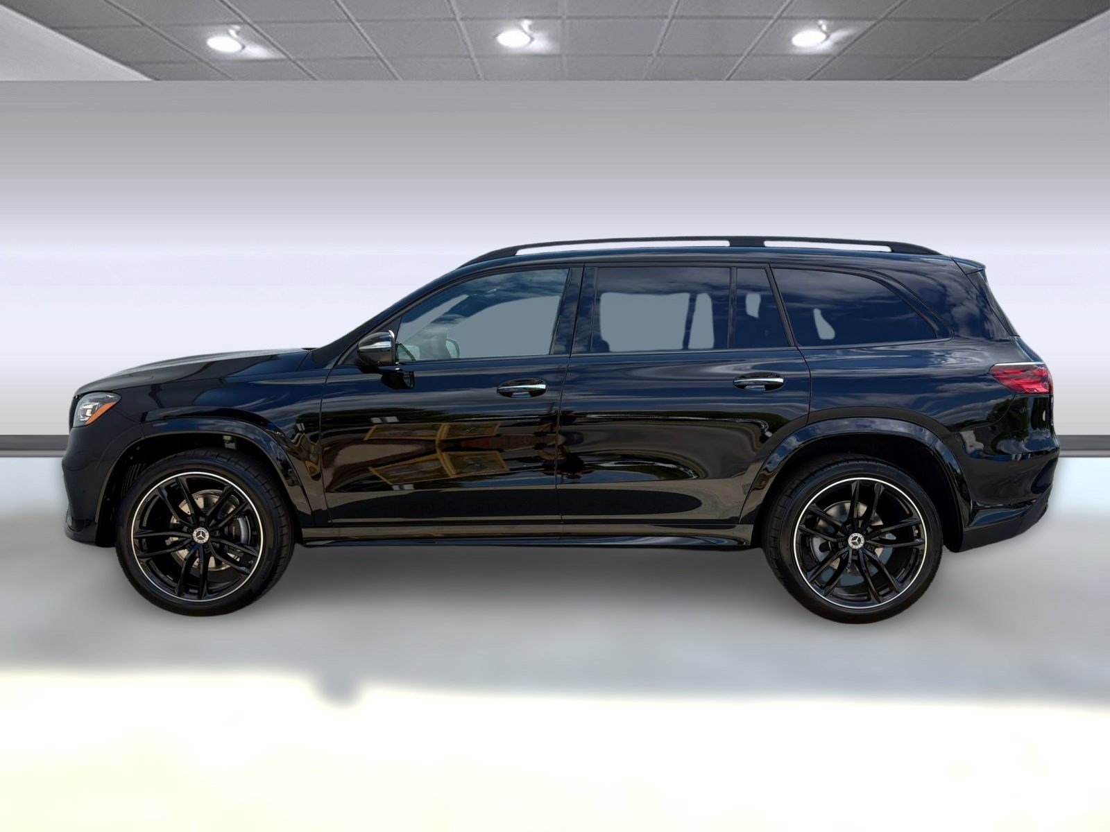 New 2026 Mercedes-Benz GLS 450 4MATIC image 2