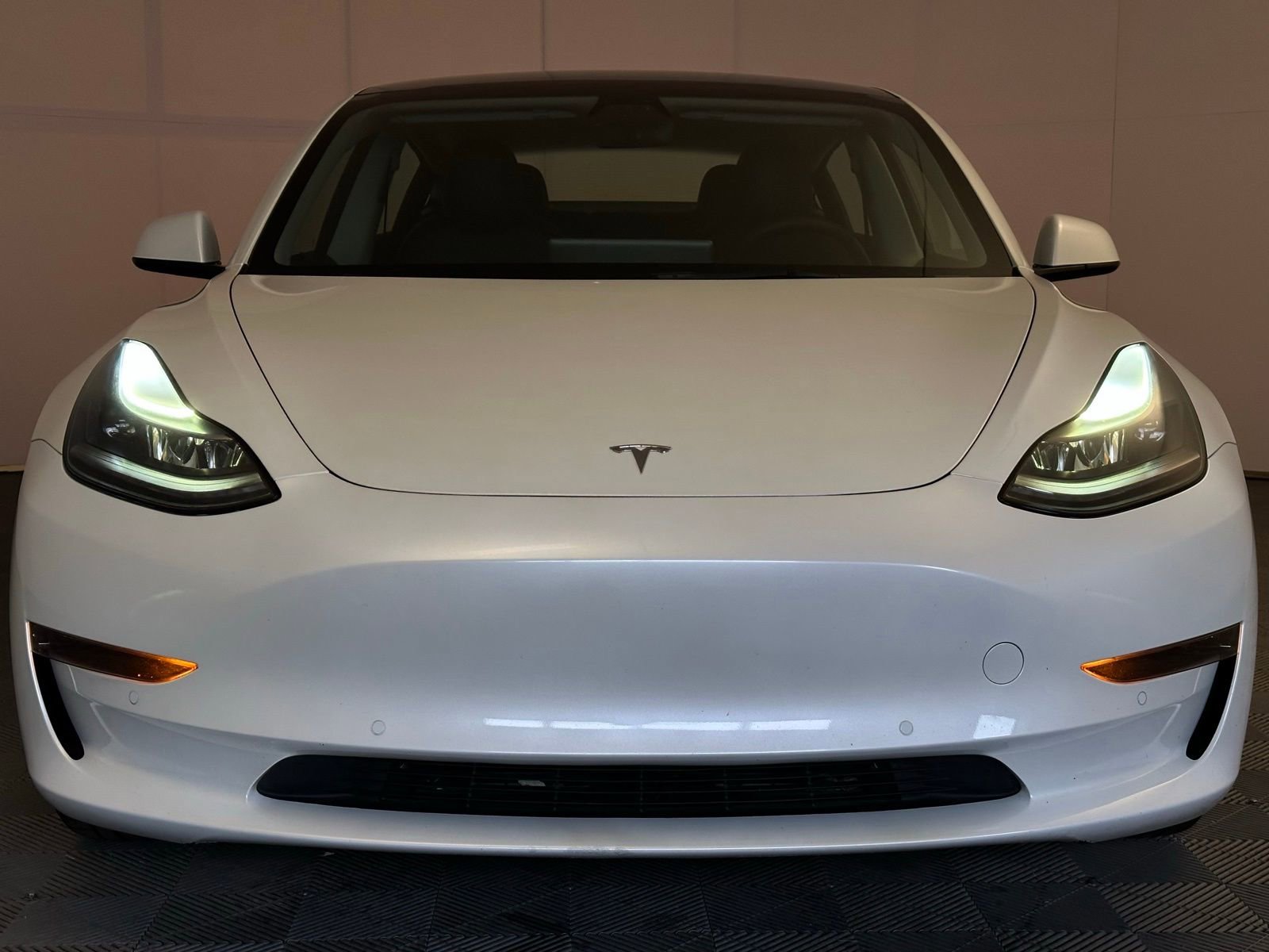 Used 2021 Tesla Model 3 Standard Range Plus image 19