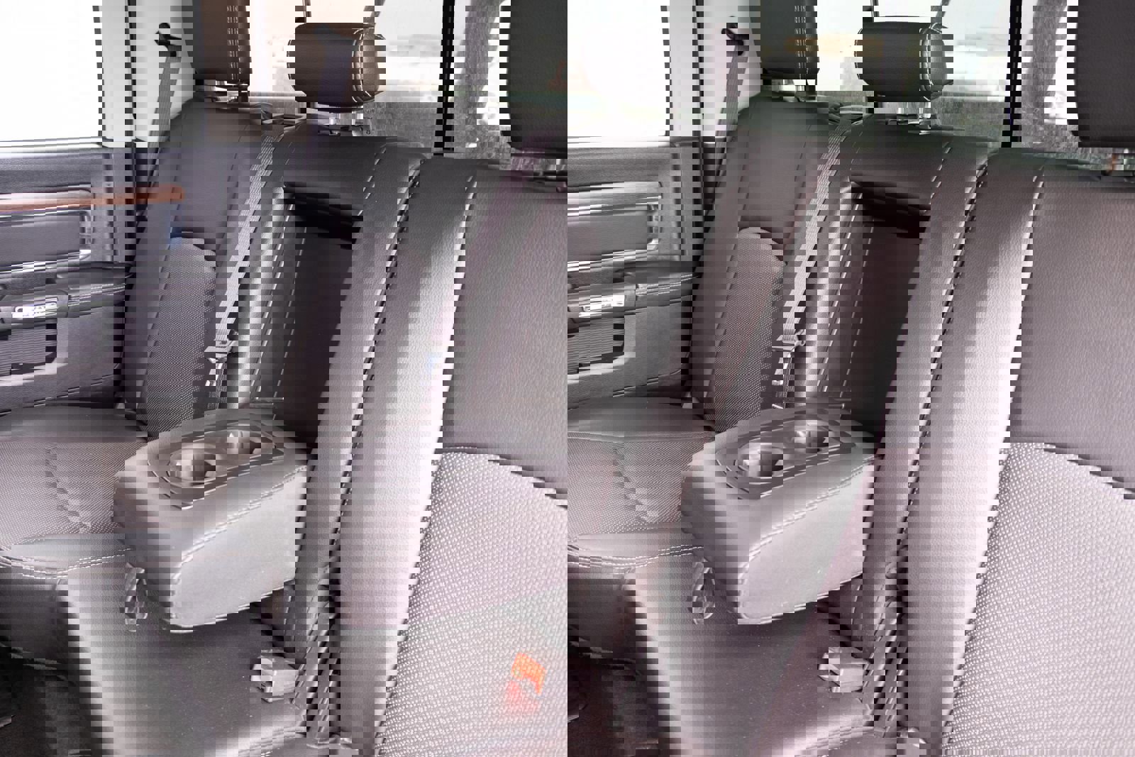 Used 2015 RAM 1500 Laramie w/ Convenience Group AWD/4WD image 19