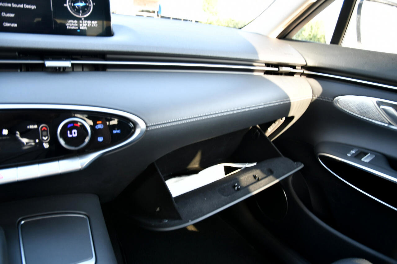 Used 2025 Genesis GV70 2.5T image 21