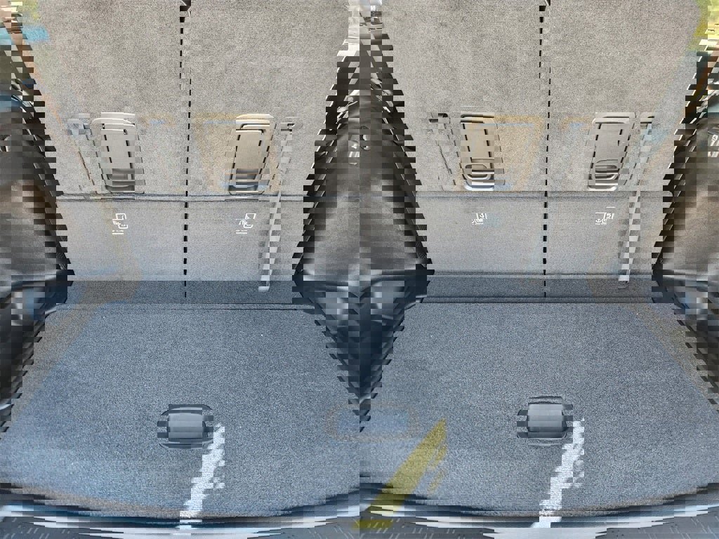 New 2025 Jeep Grand Cherokee L Limited w/ Black Appearance Package image 24