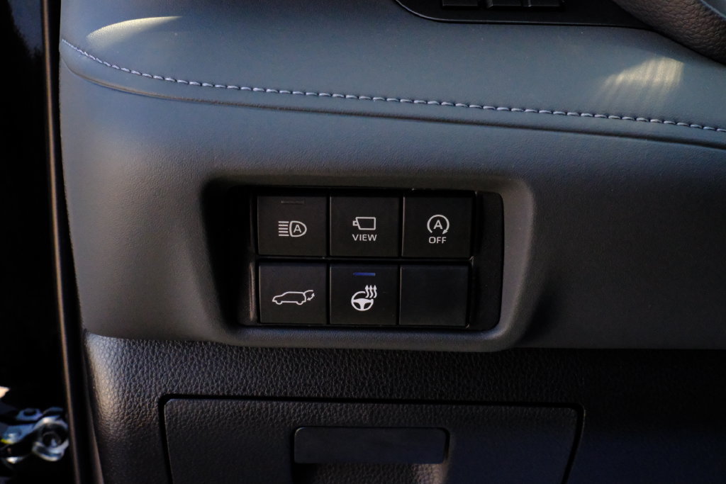 New 2026 Toyota Highlander Platinum AWD/4WD image 17