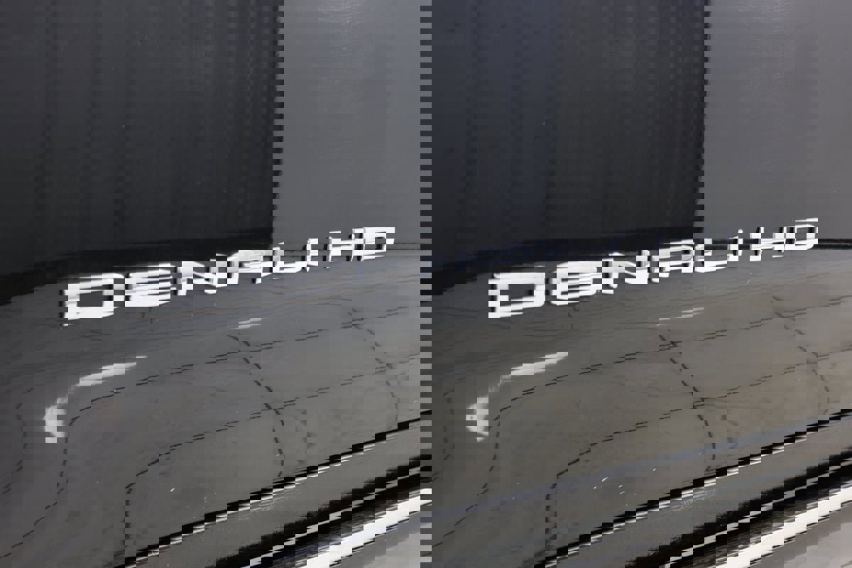 Used 2022 GMC Sierra 3500 Denali image 15