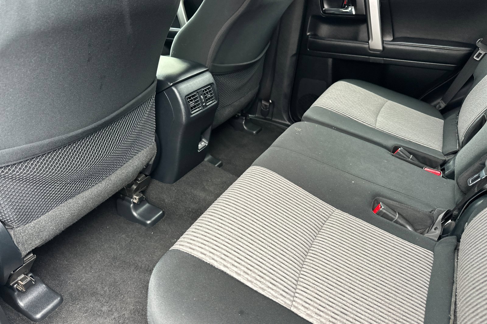 Used 2024 Toyota 4Runner SR5 RWD image 12