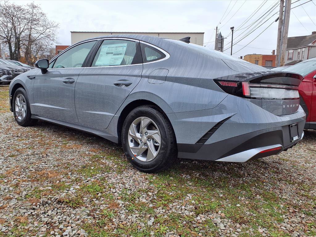 New 2026 Hyundai Sonata SE FWD image 4