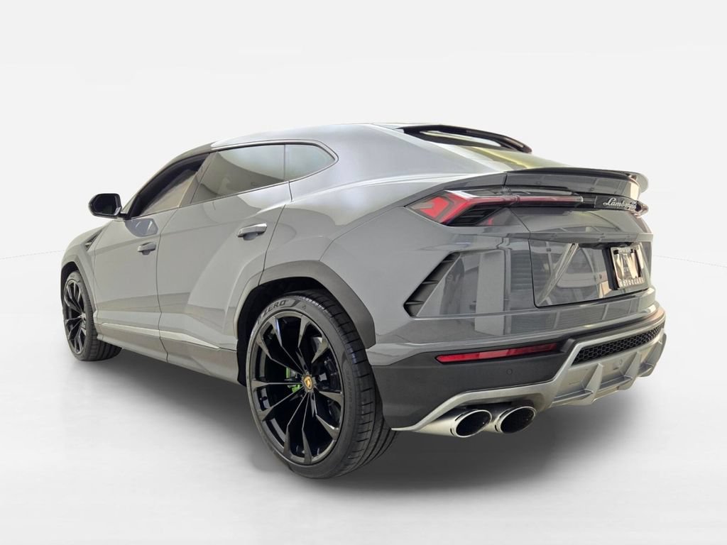 Used 2022 Lamborghini Urus AWD/4WD image 11
