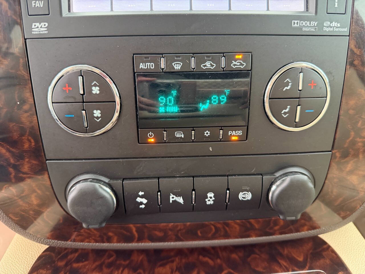 Used 2013 GMC Sierra 2500 Denali w/ Suspension Package, Off-Road image 33