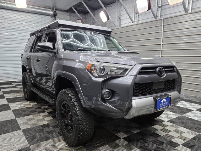 Used 2021 Toyota 4Runner TRD Off-Road Premium w/ Moonroof Package AWD/4WD image 5