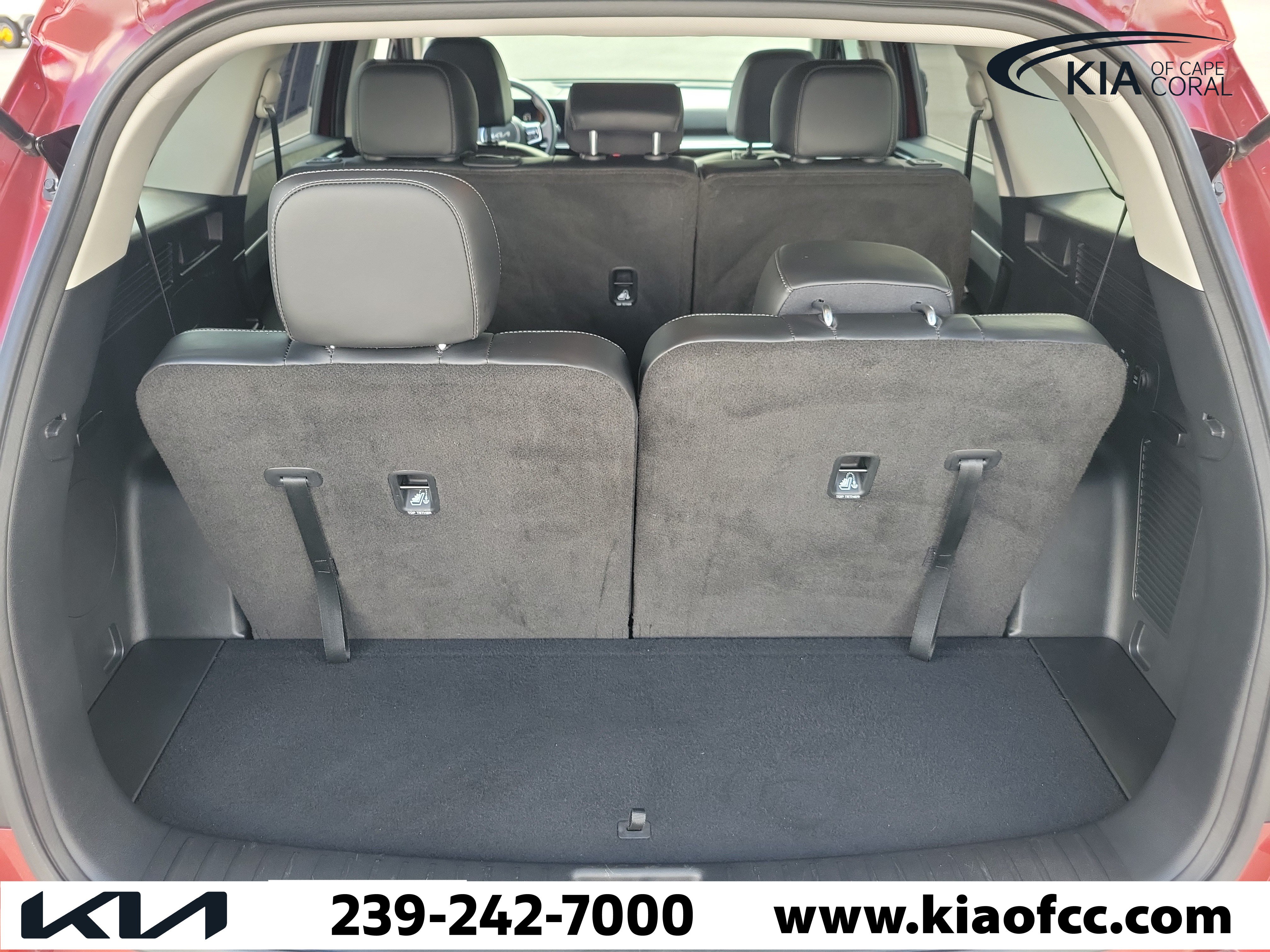 Certified 2025 Kia Sorento S FWD image 11
