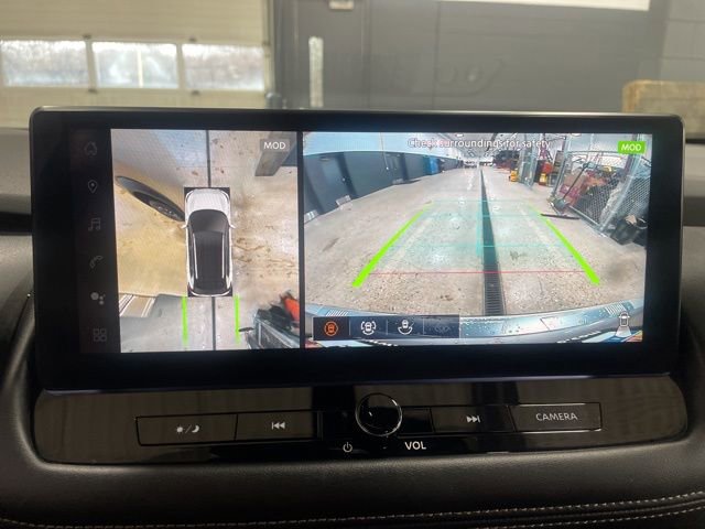 Certified 2025 Nissan Rogue SL w/ Tech Package image 19