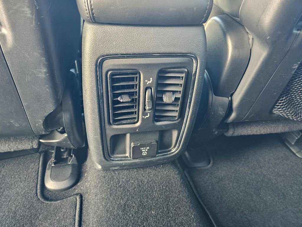 Used 2020 Jeep Grand Cherokee Altitude image 24
