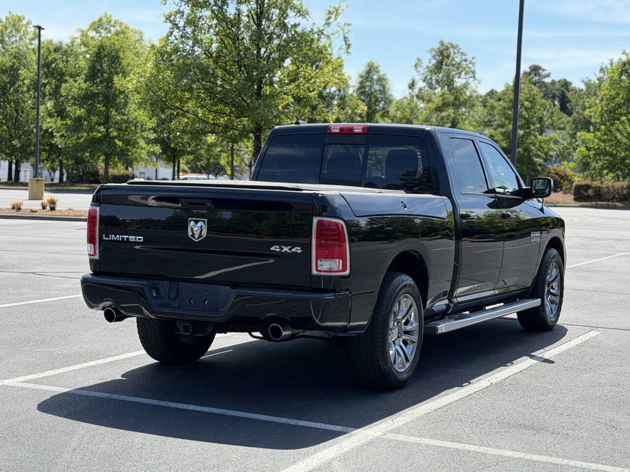 Used 2014 RAM 1500 Limited AWD/4WD image 10