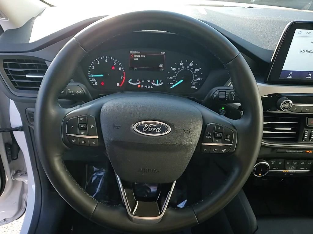 Used 2022 Ford Escape SE w/ Convenience Package image 16