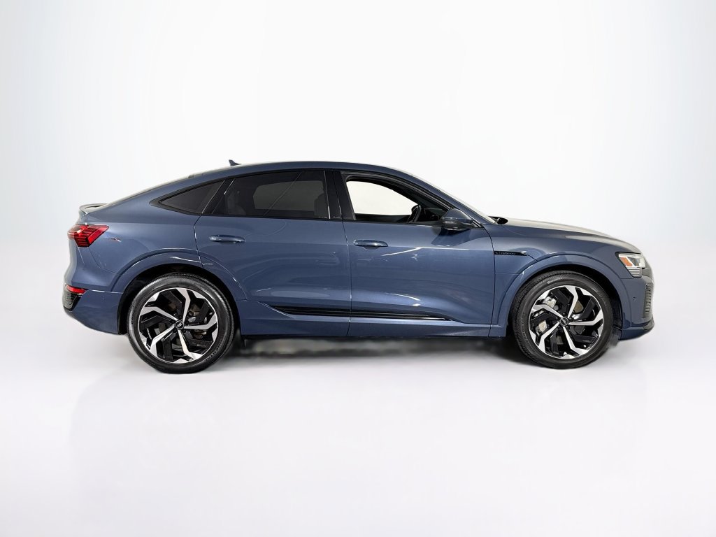 Used 2024 Audi Q8 e-tron Premium Plus w/ Premium Plus Package AWD/4WD image 6