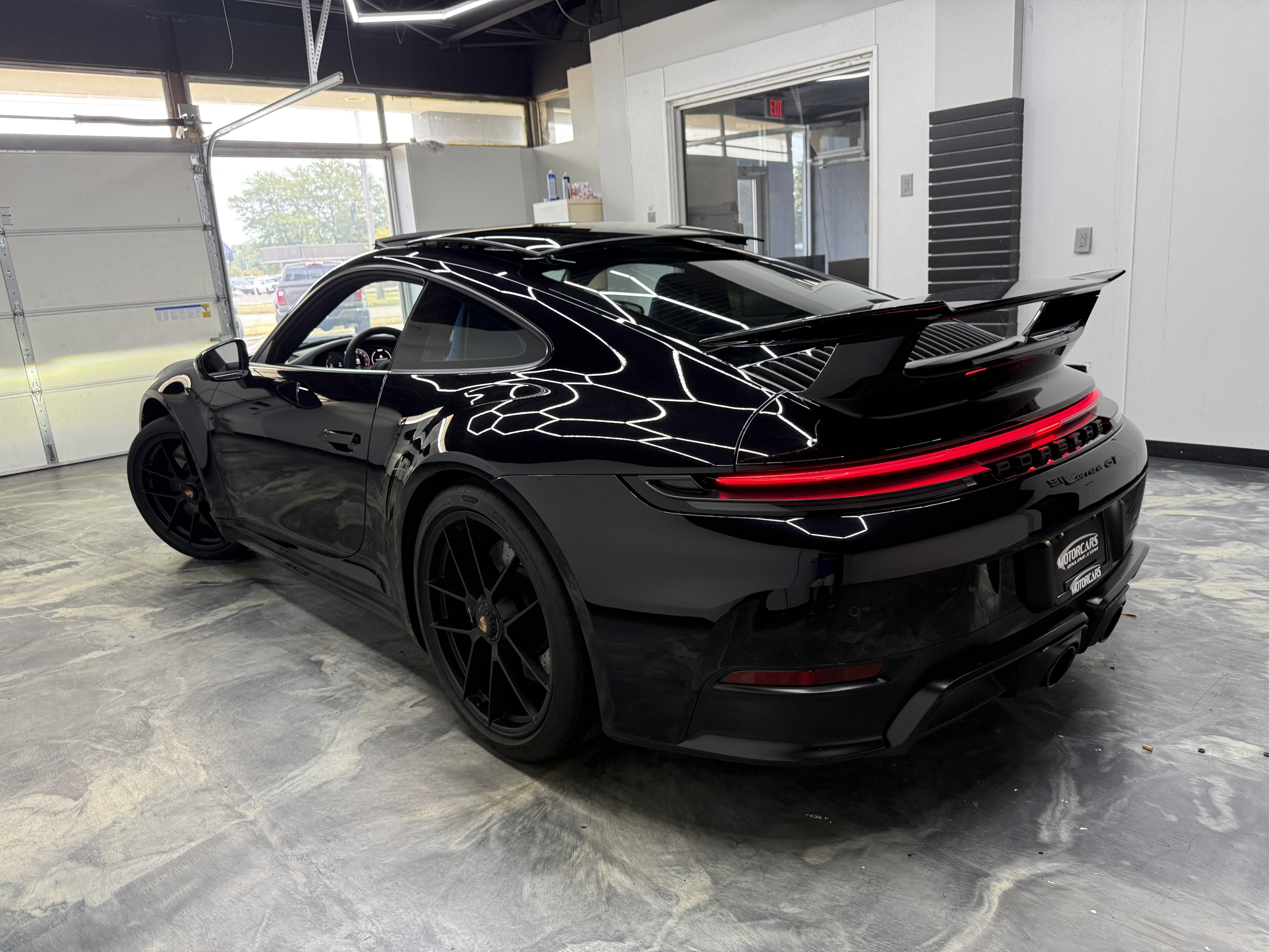 Used 2025 Porsche 911 Carrera GTS RWD image 3