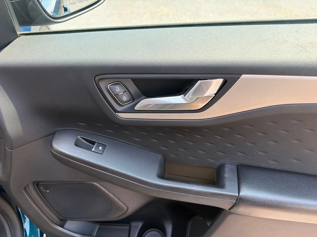 Used 2020 Ford Escape SEL FWD image 39