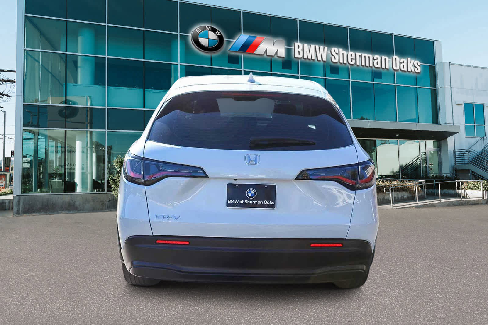 Used 2023 Honda HR-V LX image 5