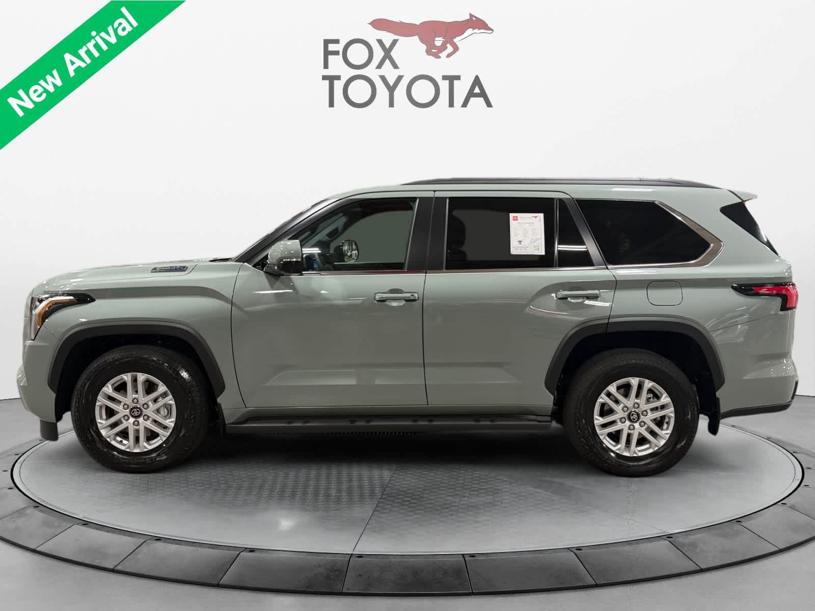 Used 2026 Toyota Sequoia SR5 w/ SR5 Premium Package AWD/4WD image 3