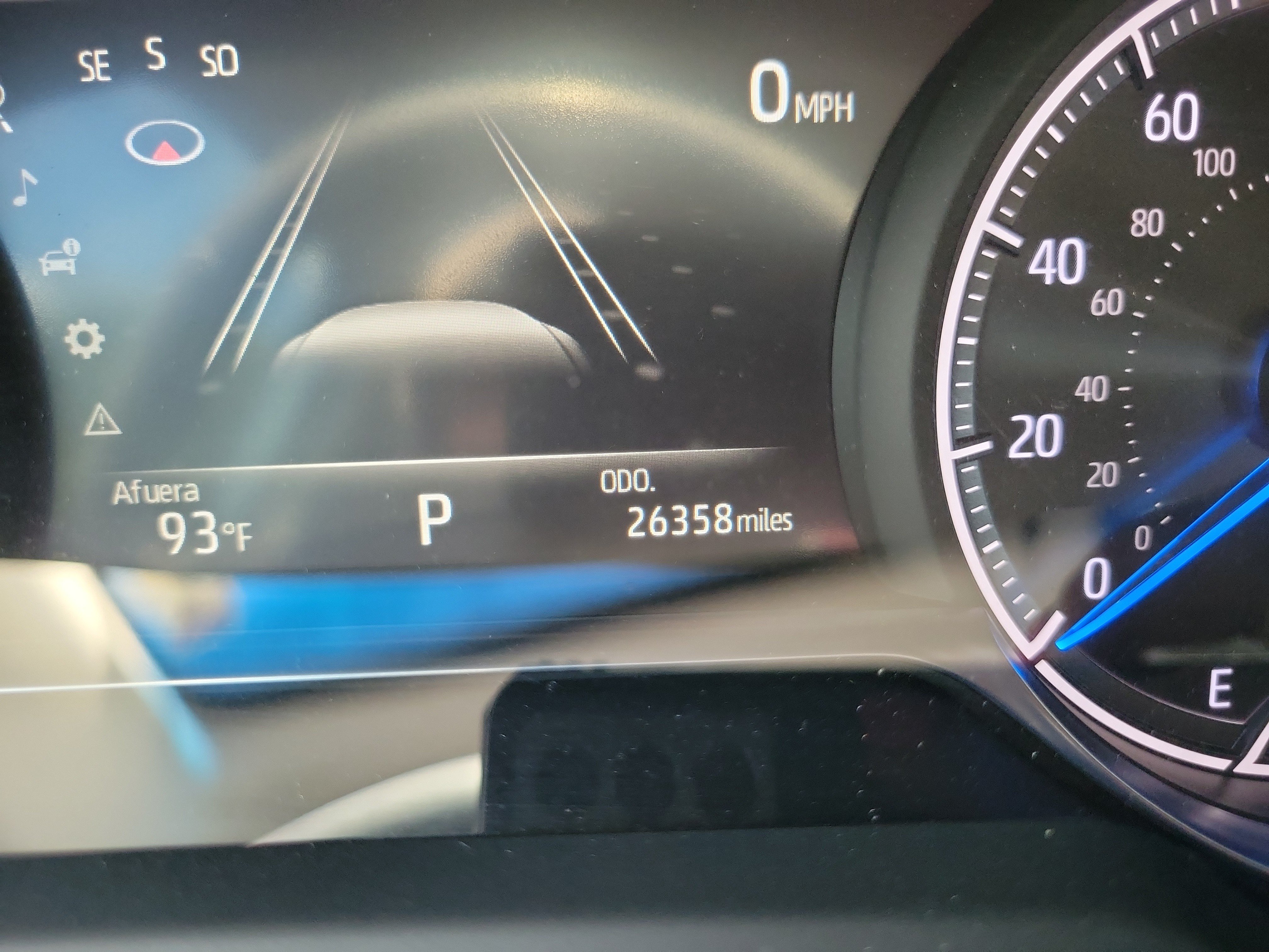 Used 2023 Toyota Venza LE AWD/4WD image 25
