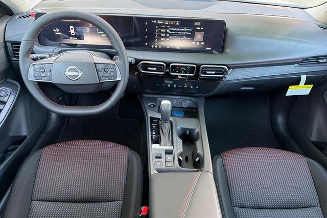 New 2027 Nissan Sentra SR w/ Floor Mat Package FWD image 14