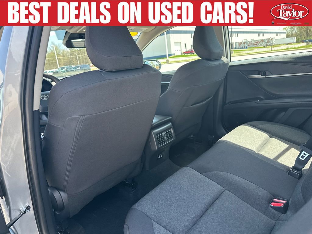 Used 2025 Toyota Camry LE FWD image 20