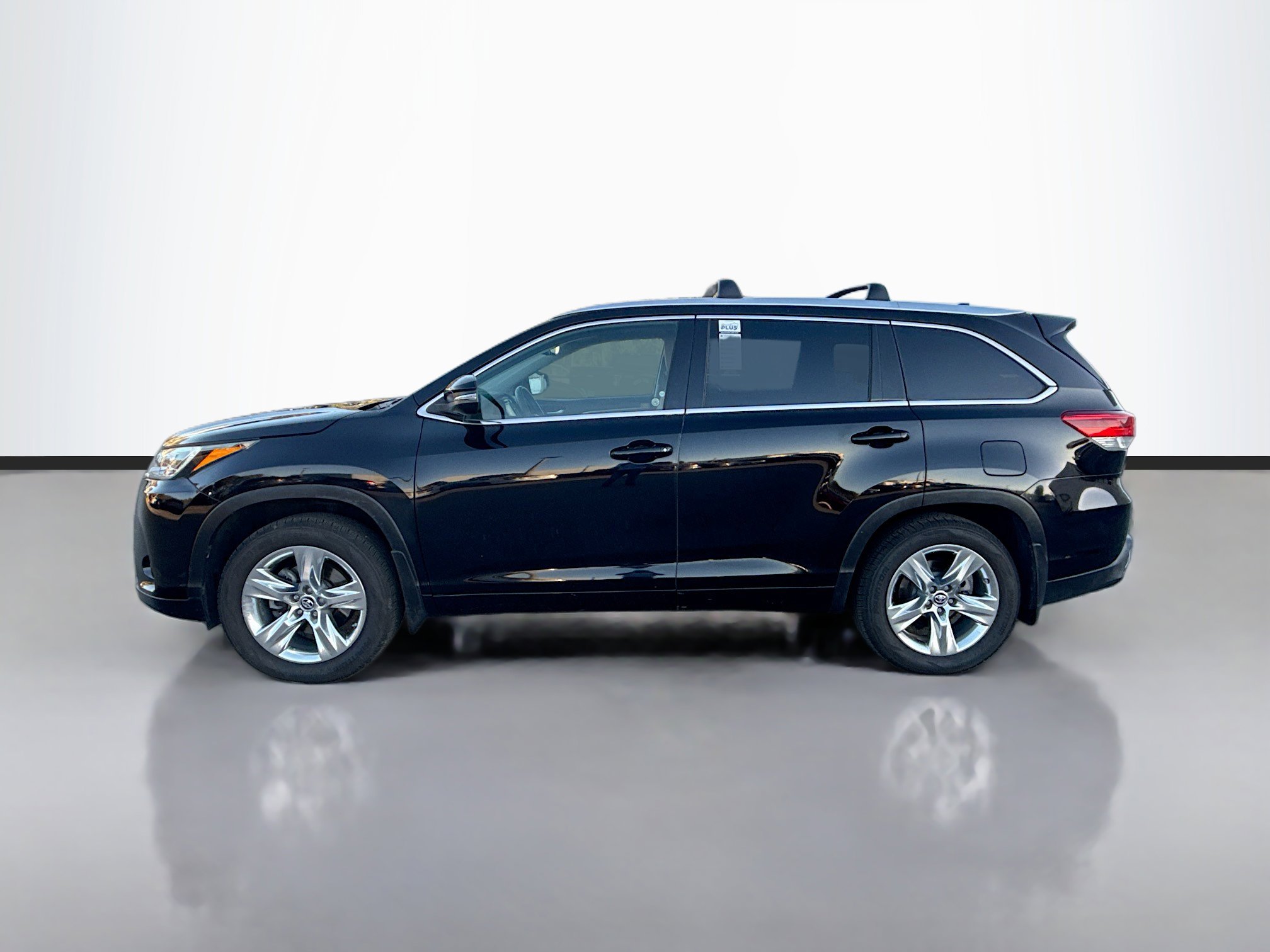 Used 2019 Toyota Highlander Limited image 6