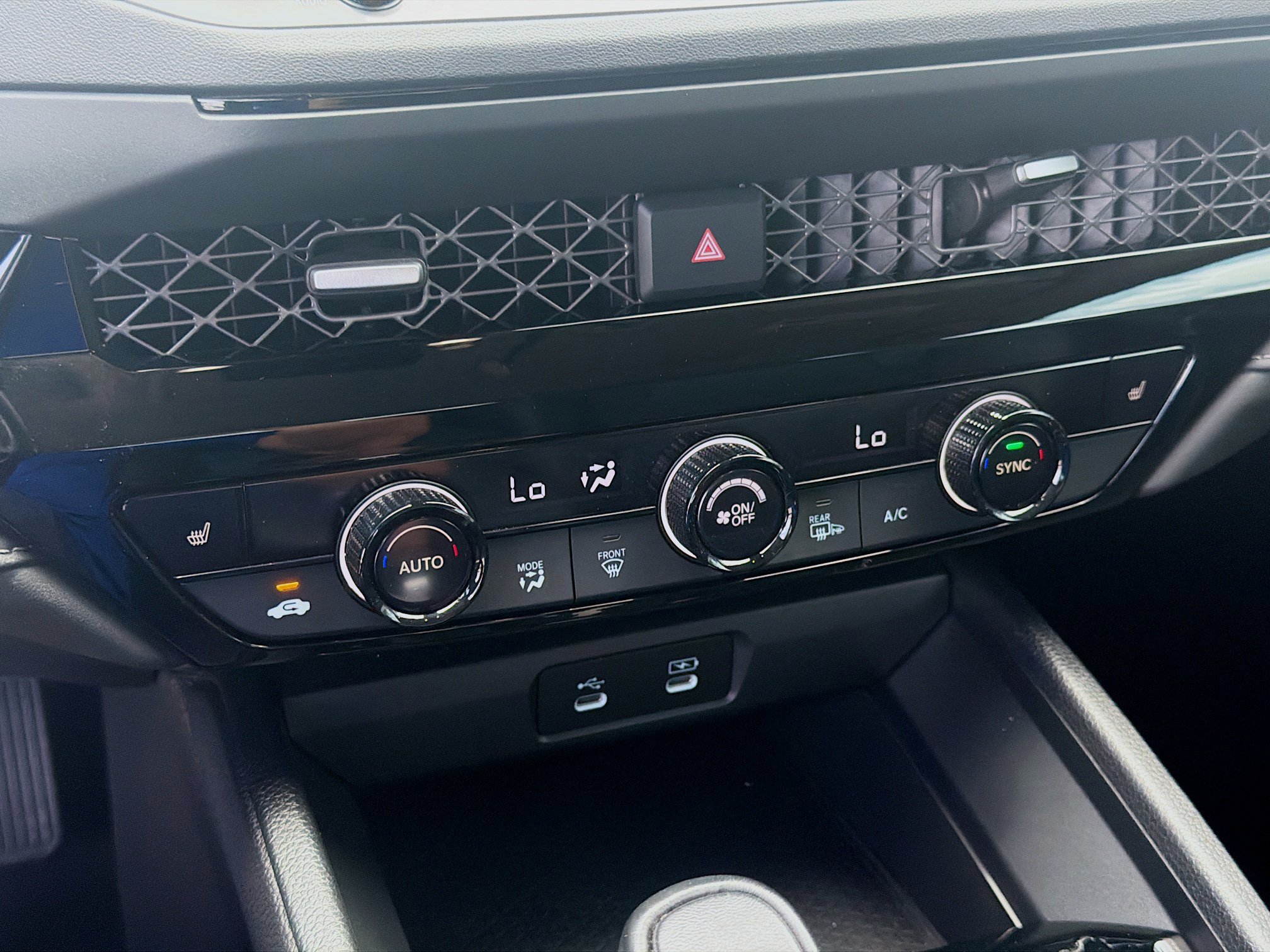 Used 2024 Honda Accord EX-L image 12