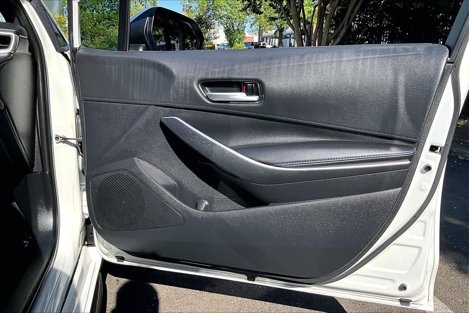 Used 2020 Toyota Corolla SE FWD image 22