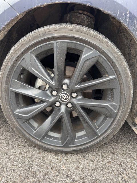 Used 2024 Toyota Corolla SE w/ SE Package image 5