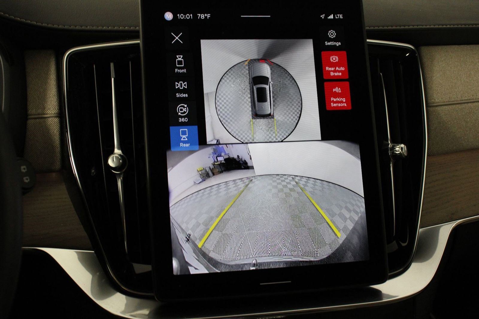 Certified 2025 Volvo XC90 B6 Ultra image 13