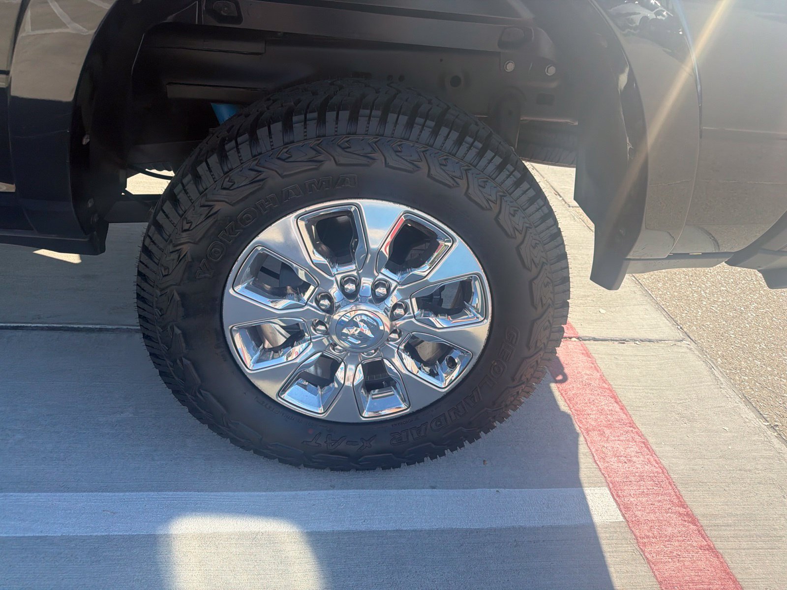 Used 2024 RAM 2500 Limited AWD/4WD image 9
