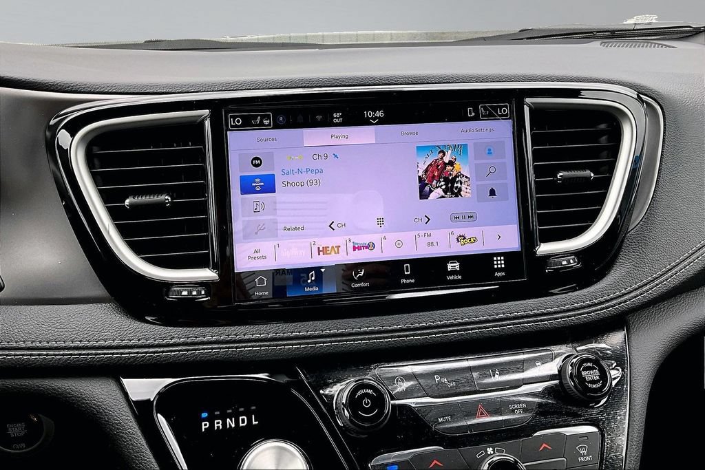 New 2026 Chrysler Pacifica Select FWD image 10