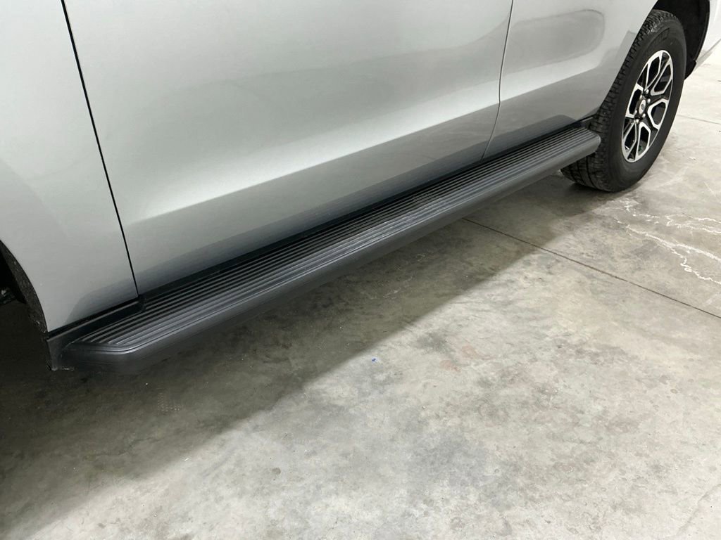 Used 2024 Ford Expedition XLT image 9