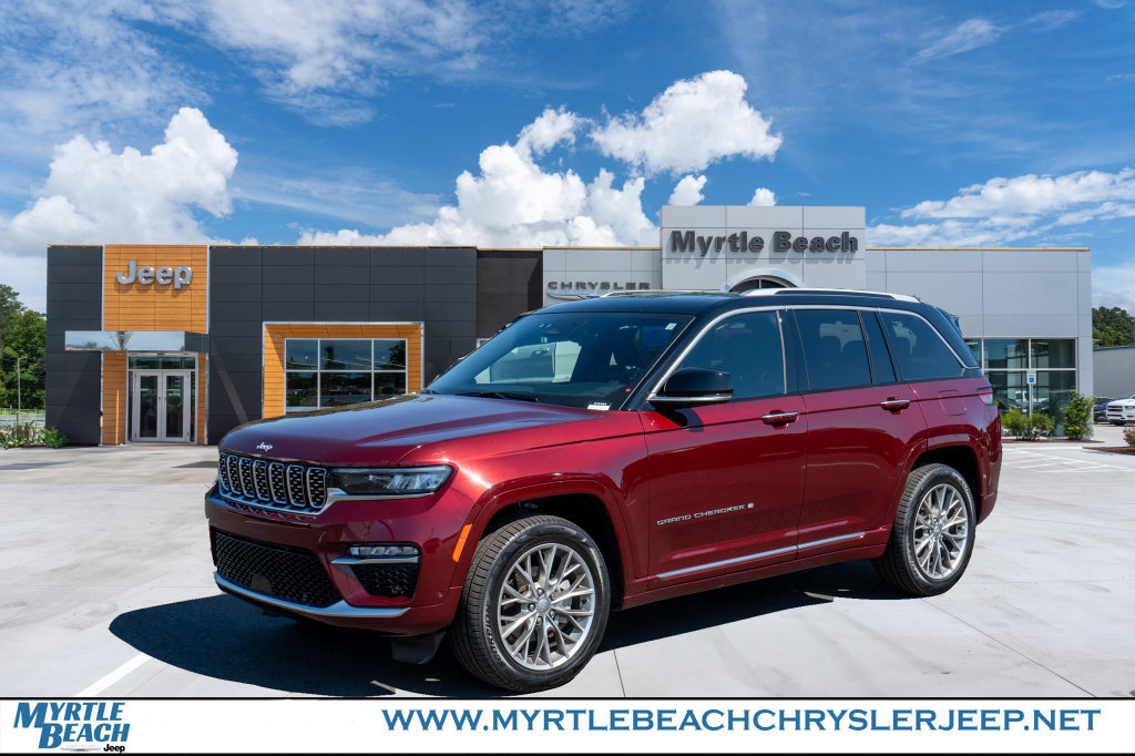Certified 2023 Jeep Grand Cherokee Summit w/ Rear Seat Video Group I AWD/4WD image 1