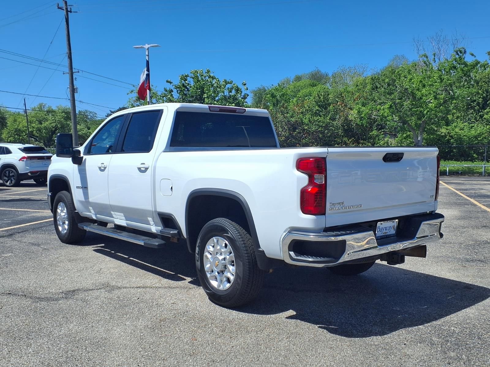 Used 2024 Chevrolet Silverado 2500 LT AWD/4WD image 23