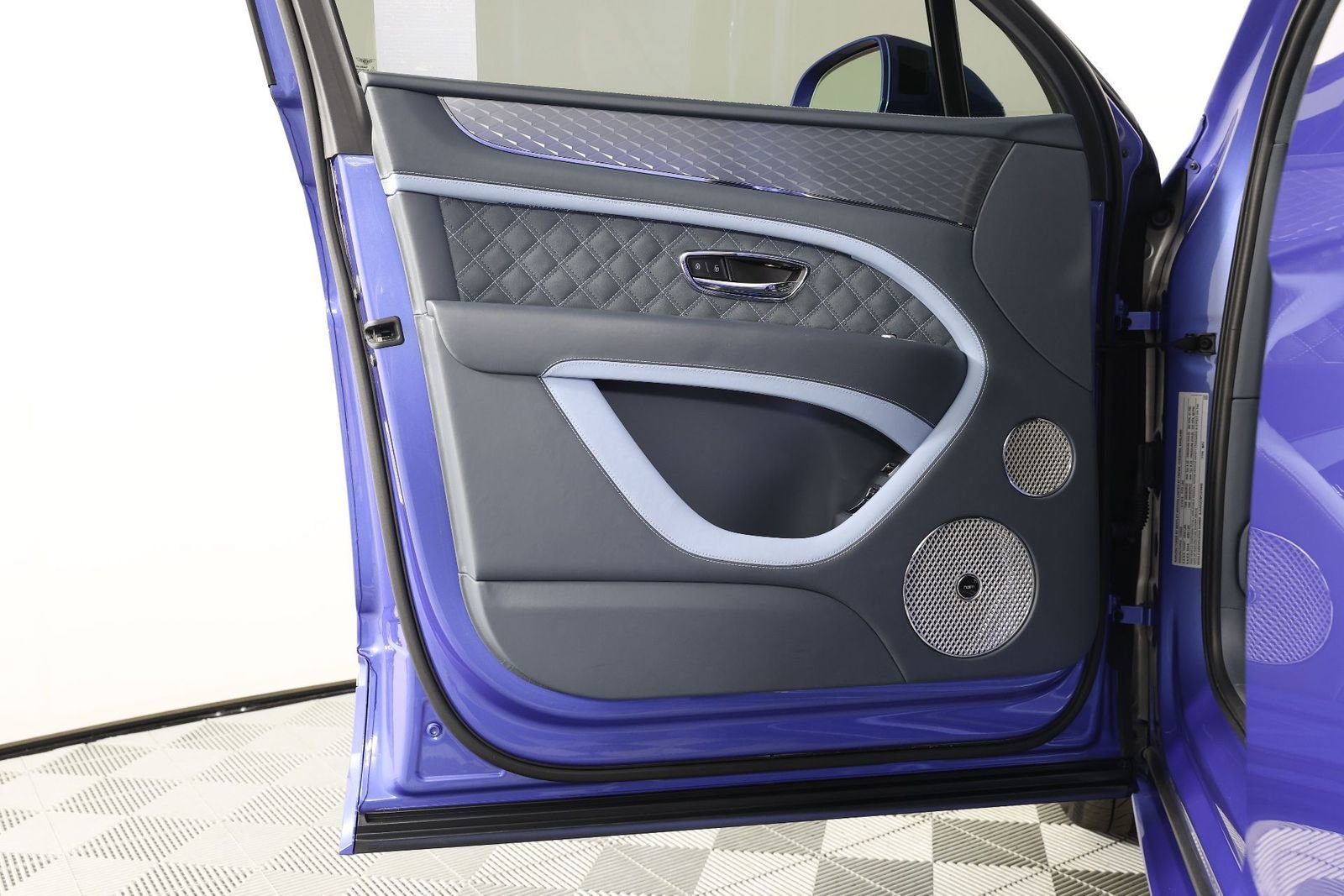 Certified 2023 Bentley Bentayga Speed image 21