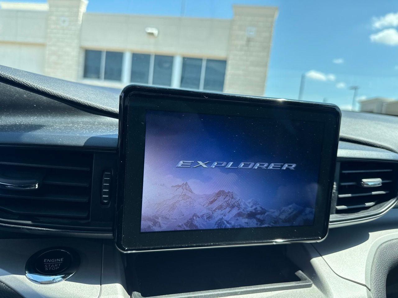 Certified 2023 Ford Explorer XLT AWD/4WD image 12