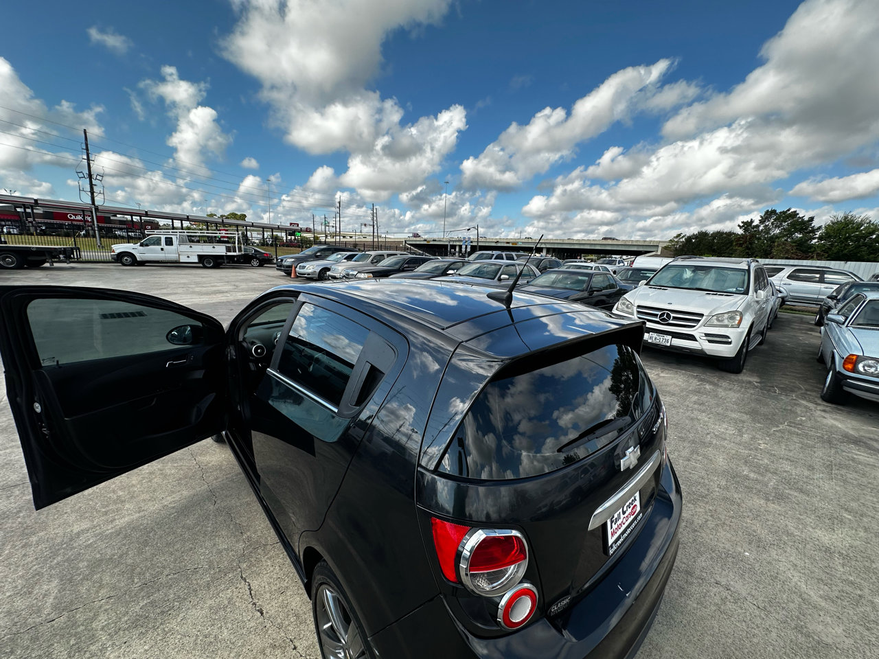 Used 2014 Chevrolet Sonic RS w/ Advanced Safety Package image 38