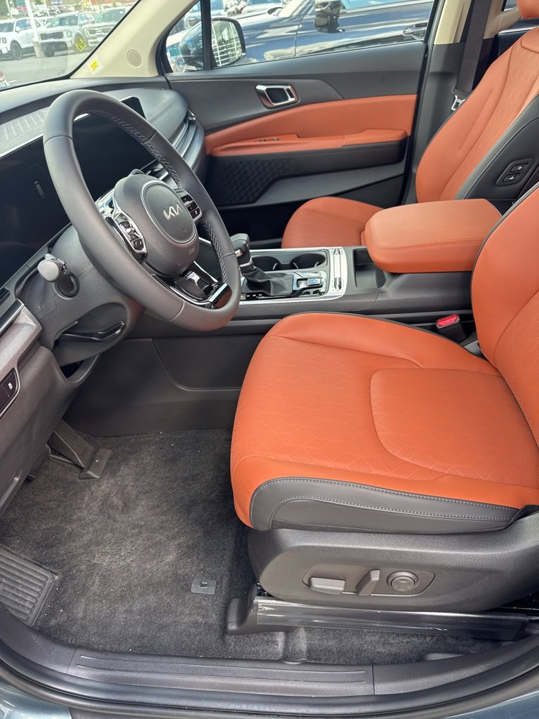 New 2026 Kia Carnival SX image 7