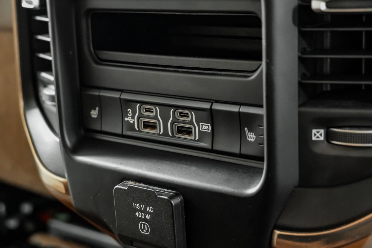 Used 2020 RAM 3500 Limited AWD/4WD image 32