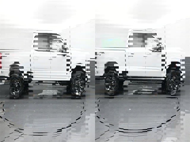 Used 2024 Ford F250 Lariat w/ Sport Appearance Package image 14