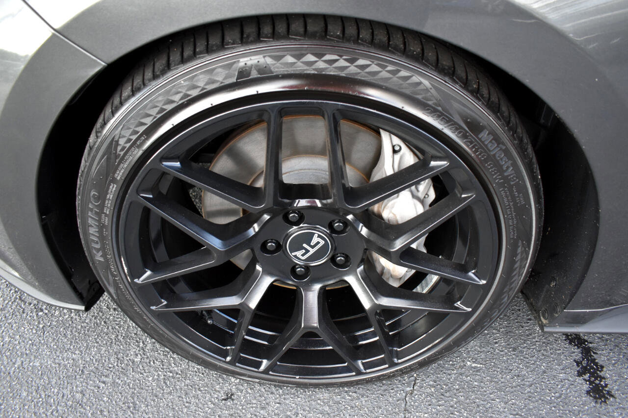 Used 2017 Ford Mustang GT image 32