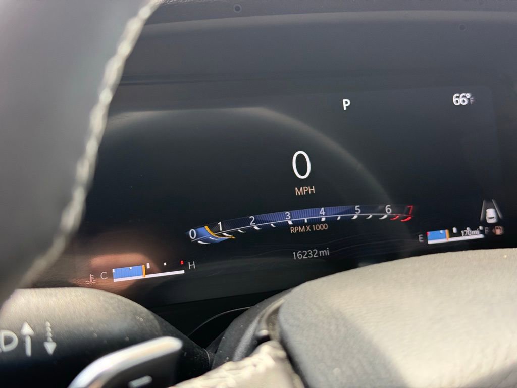 Certified 2025 Jeep Grand Cherokee L Laredo image 9