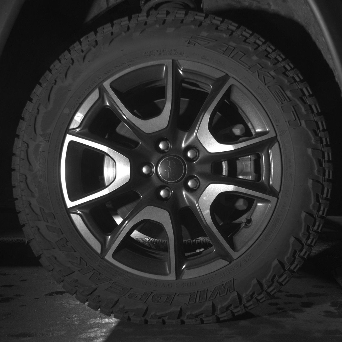 Used 2025 Jeep Compass Trailhawk image 12